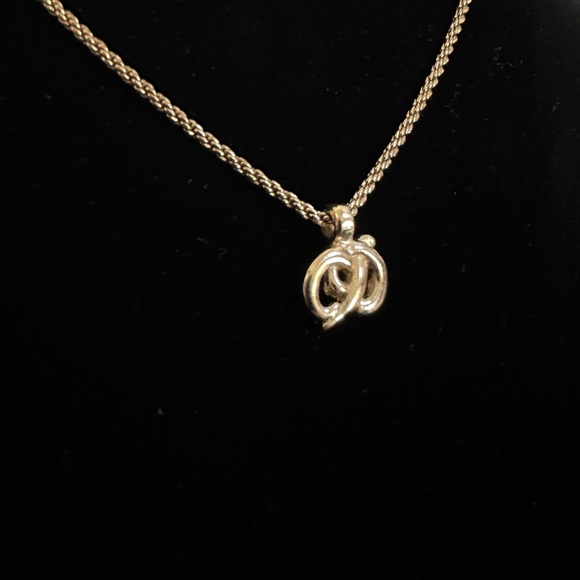 ❌SOLD❌ 💎 Christian Dior CD Logo Pendant Necklace - Picture 4 of 12